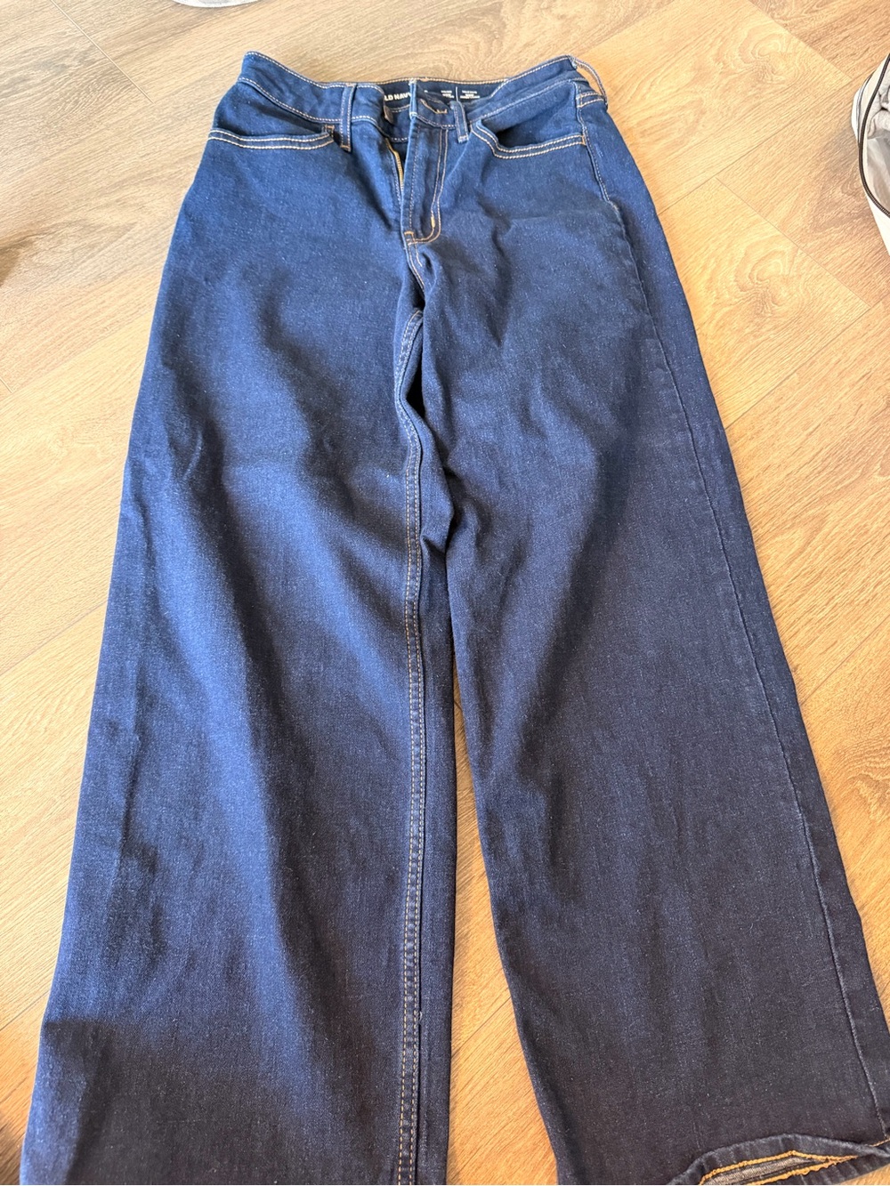 Old Navy Wide-Leg Jeans in Dark Blue Denim